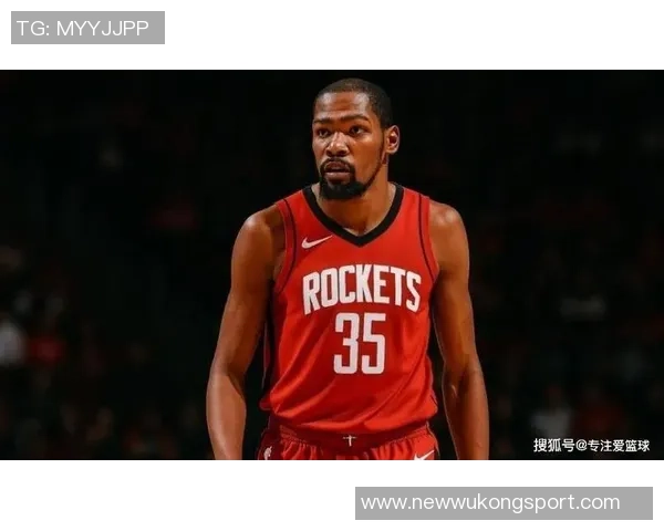 杜兰特透露侄子崇拜布克或因曾与他并肩作战